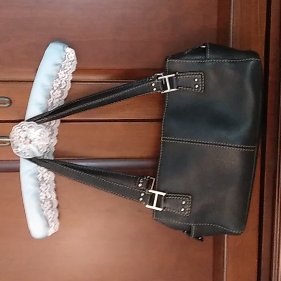 Fossil 100% pebbled leather black bag, contrast top stitched. - Picture 8 of 8